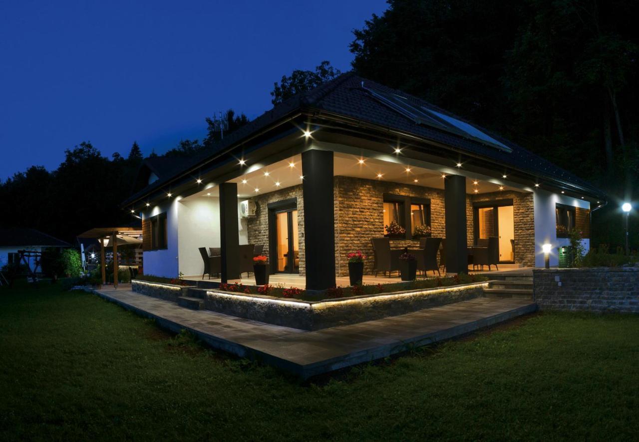 Apartments Oeneus Racic Exterior photo