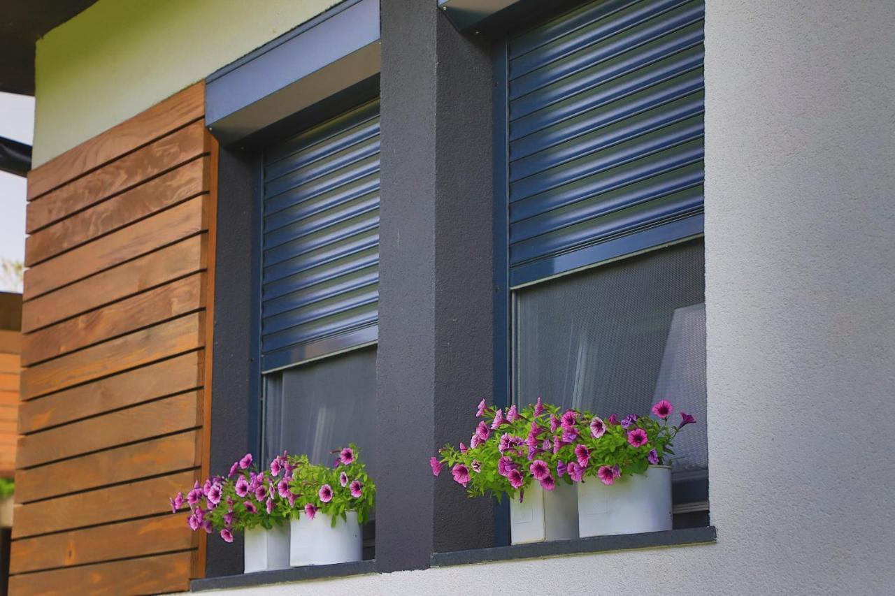 Apartments Oeneus Racic Exterior photo